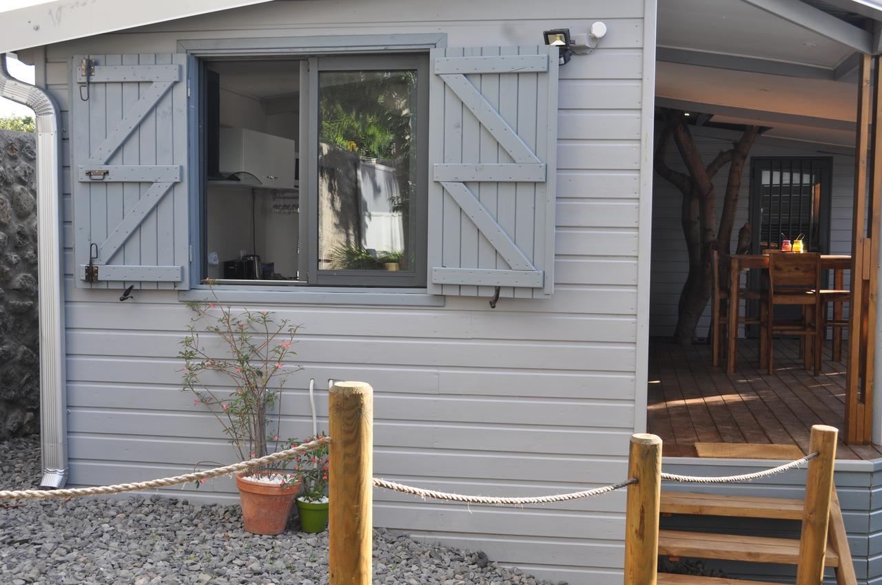 Apartamento Ti Joli Caz En Bois Saint-Gilles-les Hauts Exterior foto